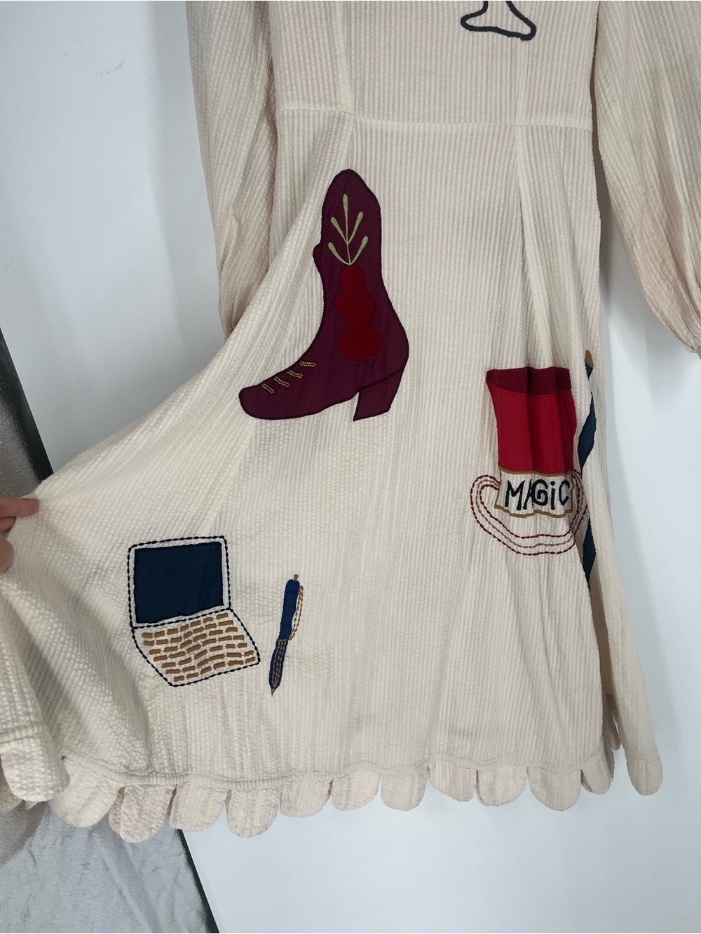 Stella Nova Ivory Novelty Appliqué Midi Dress with Candle & Boots Motif XXS - Picture 2 of 13